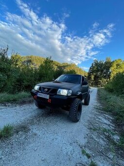 Nissan Terrano 2.7