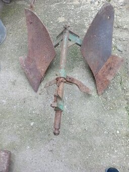 Pluh otočný za malotraktor