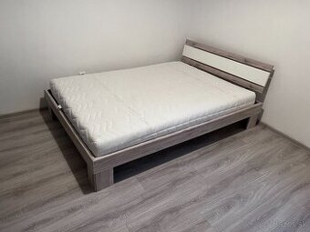 Postel vratane rostu a matraca