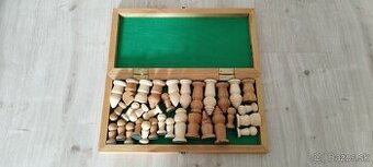 Šach drevený ručne vyrobený / šachové figúrky - hra.