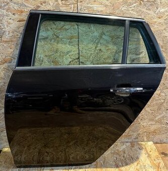 Opel Insignia A Combi, ľavé zadne dvere KOMPLETNE