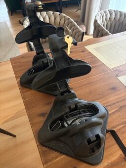 Magneticky nosič lyží na auto