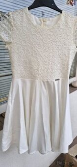 Dievčenské šaty 140