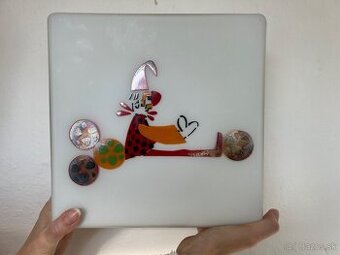 Sklenený luster s mliečneho skla