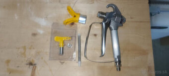 Striekacia pištoľ pre airless zariadenia - NOVA