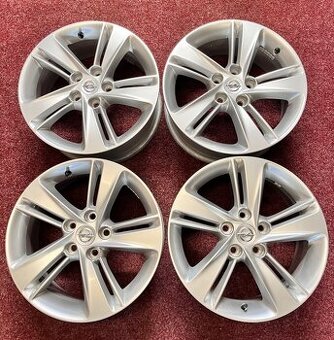 5x115 R17 Originál Alu Opel Insignia B - 2021 - TOP STAV