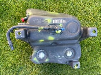 Nádrž AD Blue VW Passat B8