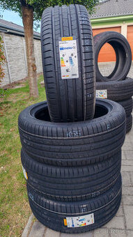 Letné pneu 245/45 R19 --- PIRELLI RSC