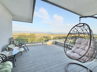 Predám luxusný 3-izb. byt 130m² (1m²/2.300,-eur)