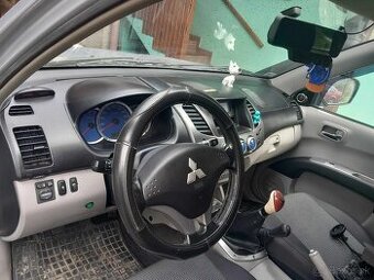 L200