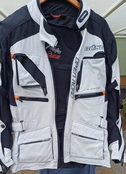 moto oblečenie