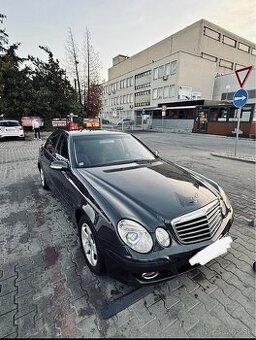 MERCEDES-BENZ E200 KOMPRESOR 120KW
