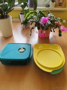 2 výrobky tupperware