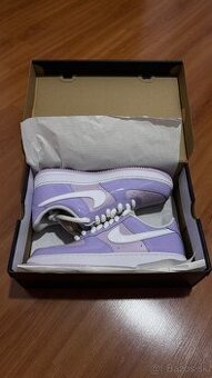 NIKE AIR FORCE 1 '07 LV8