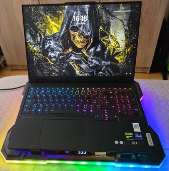 Lenovo Legion Pro 7 i9-14900HX + RTX 4090, v záruke 35 mes.