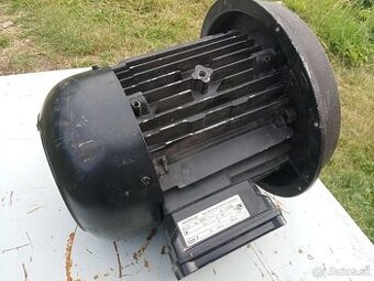 Elektromotor 3kW , 2900ot. prírubový