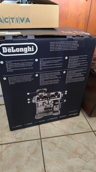 Kavovar Delonghi