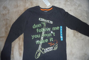 ÚPLNE NOVÉ S VISAČKOU-pekné tričko s dlhým ruk.,v.146/152