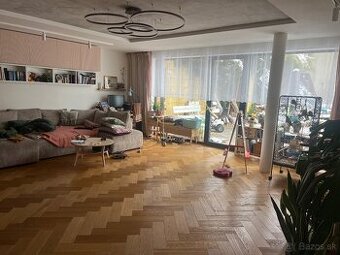 Hľadám upratovačku