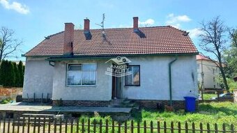 PREDAJ, 4 i RD, pozemok 721 m2, Šaštín, okres:Senica, ZNÍŹEN
