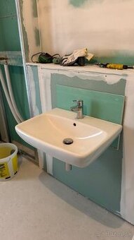 Umývadlo s batériou