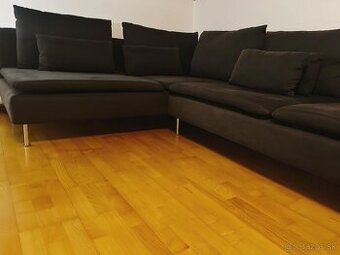 Nadčasová čalúňená sedačka