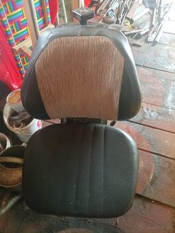 Sedačka na traktor