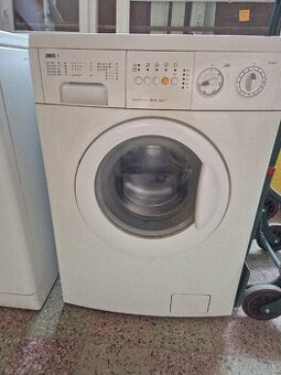 Práčka zanussi 
100€