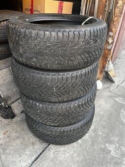 275/55R20