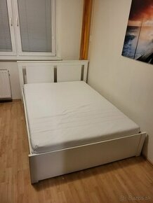 Predam postel ikea 140x200  s matracom a rostami