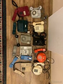 Rozne retro telefony