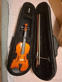 Predám 1/8 husličky gear for music - 1
