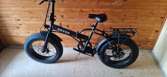 Elektrický fatbike Revoe
