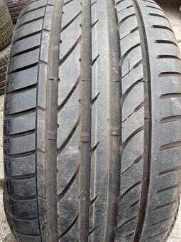 255/35 R19 leto