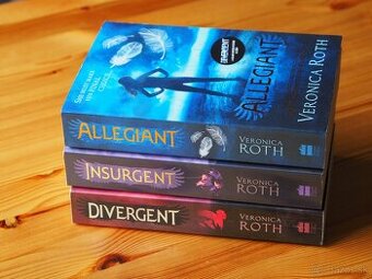 Veronica Roth: DIVERGENT, INSURGENT, ALLEGIANT