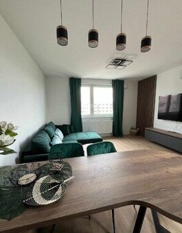 Ponúkame na prenájom zariadený 3 izbový byt, Bratislava-Ruži