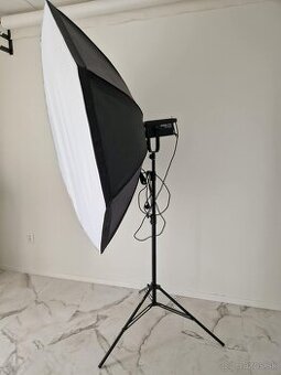 Štúdiový set: Nanlite FS-300, octagon softbox 150cm a statív