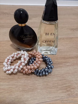 Dámske parfémy + ozdoby do vlasov