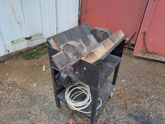 Kováčska vyhňa na uhlie