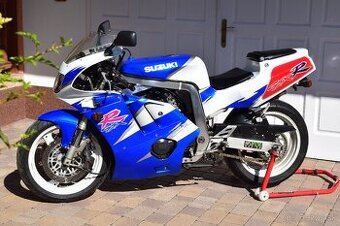 SUZUKI GSX-R 400