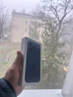 Predám zbalený iPhone 17 pro 256