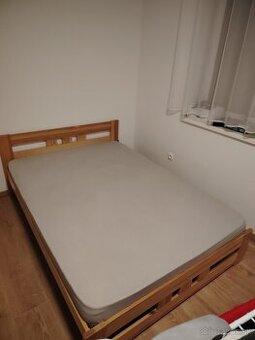 Posteľ 140x200 s roštom a madracom