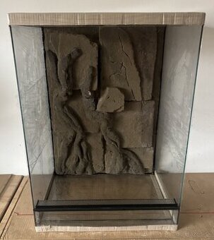 Terárium 50x40x70 s 3D stenou