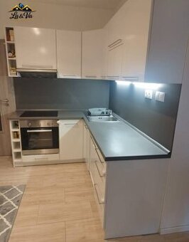 Na predaj prerobený 3-izbový rodinný dom v meste Šurany