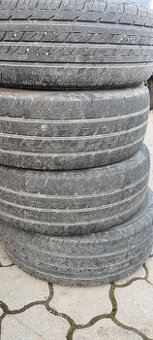 215/65R15C 104/102T