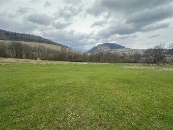 Slnečný stavebný pozemok Kotrčiná Lúčka 968 m²