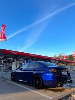 BMW F10 535i xDrive San Marino Blue M5 look