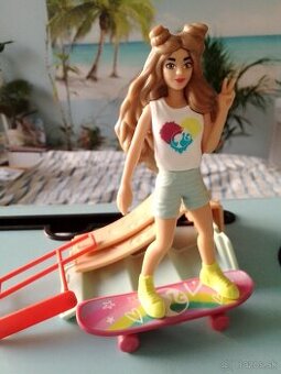 Barbie na skateboarde z Kinder MAXI s dráhou