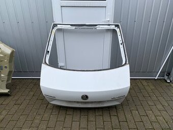 Kufrove dvere skoda octavia 3