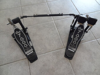 Double pedál DW 7002PT - málo používané